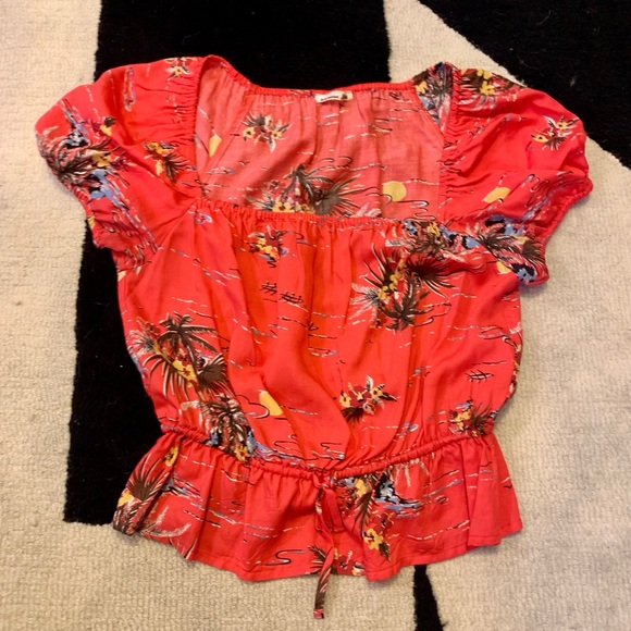 NWOT Reformation Beach Print cropped top. Xsmall. - Picture 2 of 11